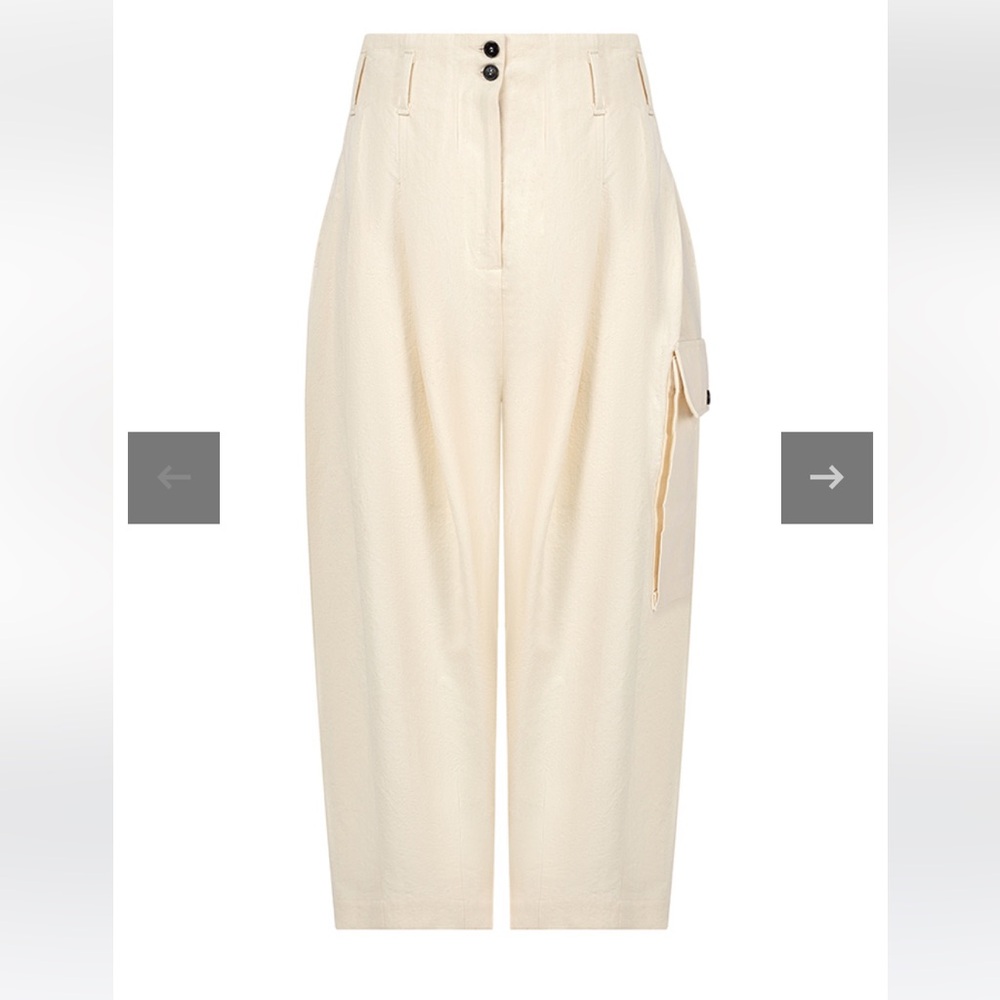 NWT - Small Isabel Benenato Cream Cropped Ankle Pants. Measurements above!